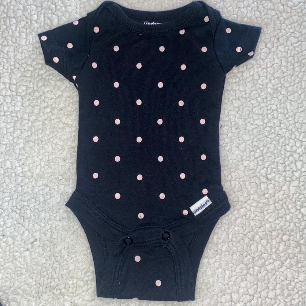 Gerber Organics Black Onesie/Bodysuit (Preemie)
